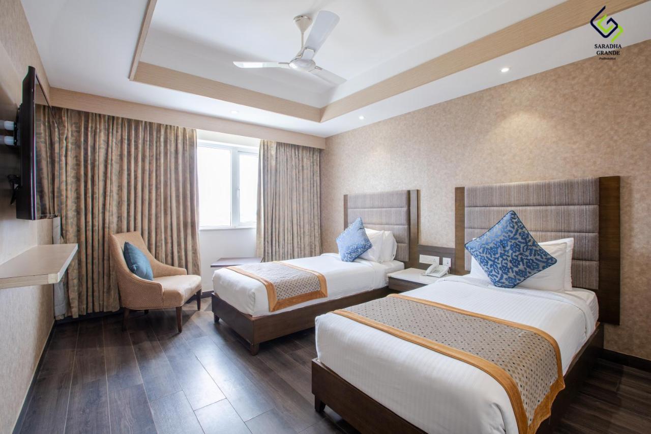 Hotel Saradha Grande Pudukkottai Kültér fotó